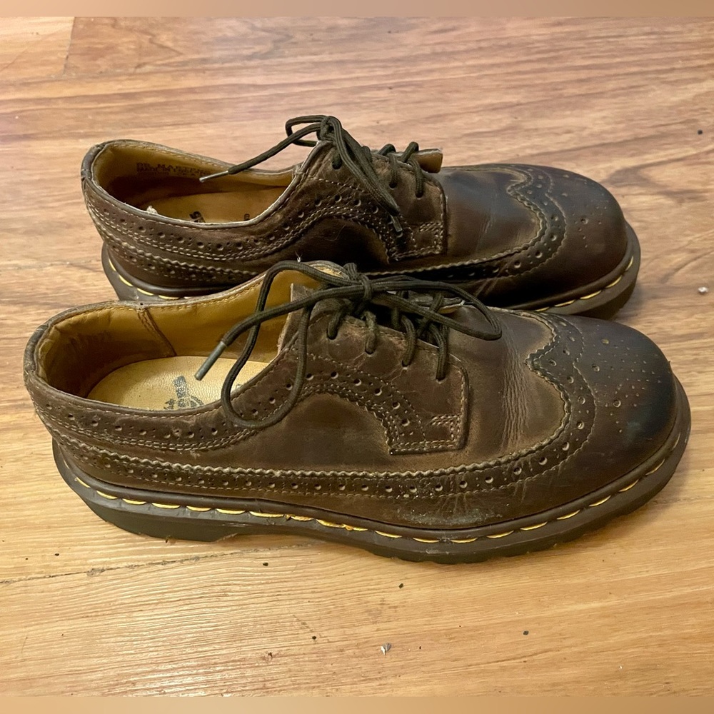 DOC MARTENS 3989 Vintage MIE brown wingtip brogue chunky loafers